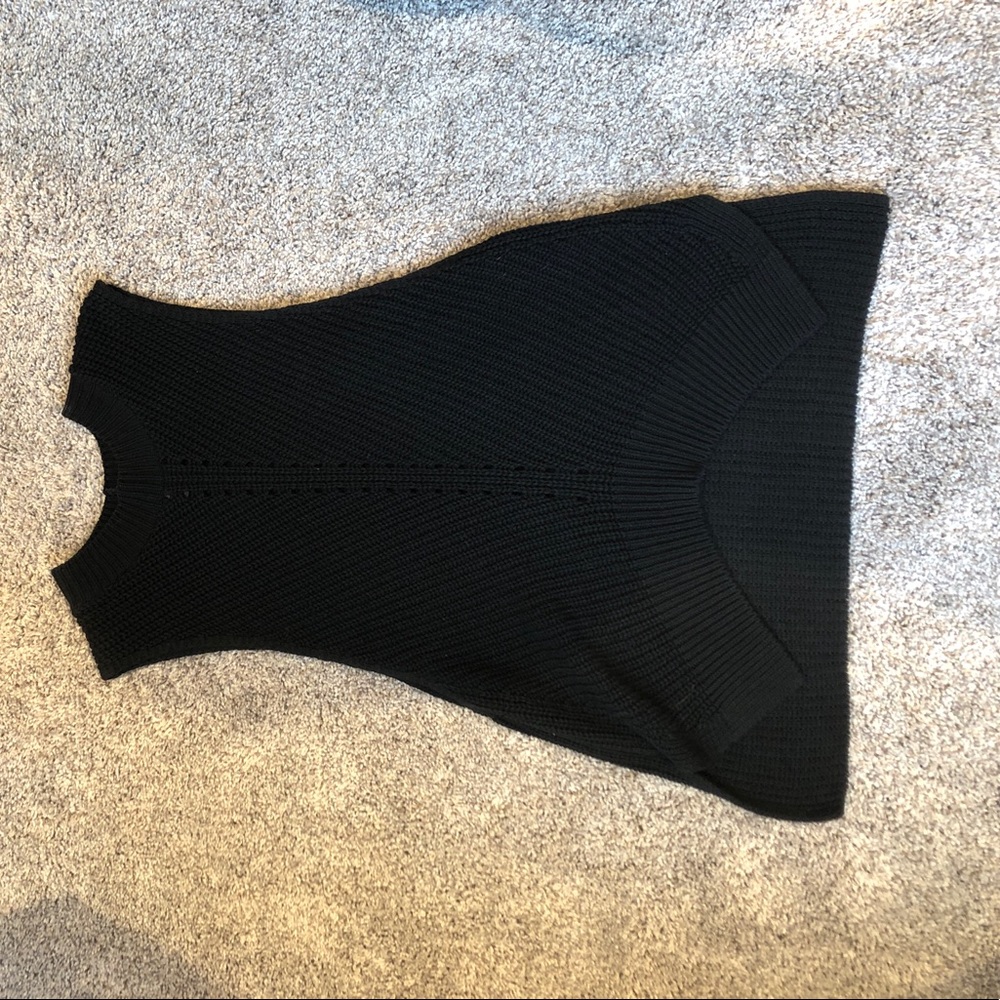 Sweater vest